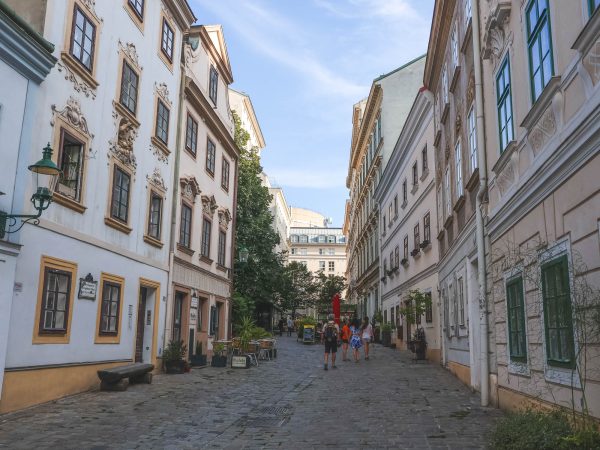 Cozy & narrow streets of Spittelberg in Neubau, Vienna
