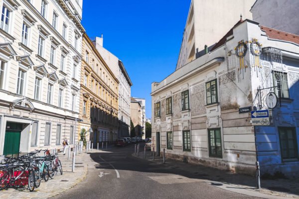 Secession architecture in Josefstadt, Vienna