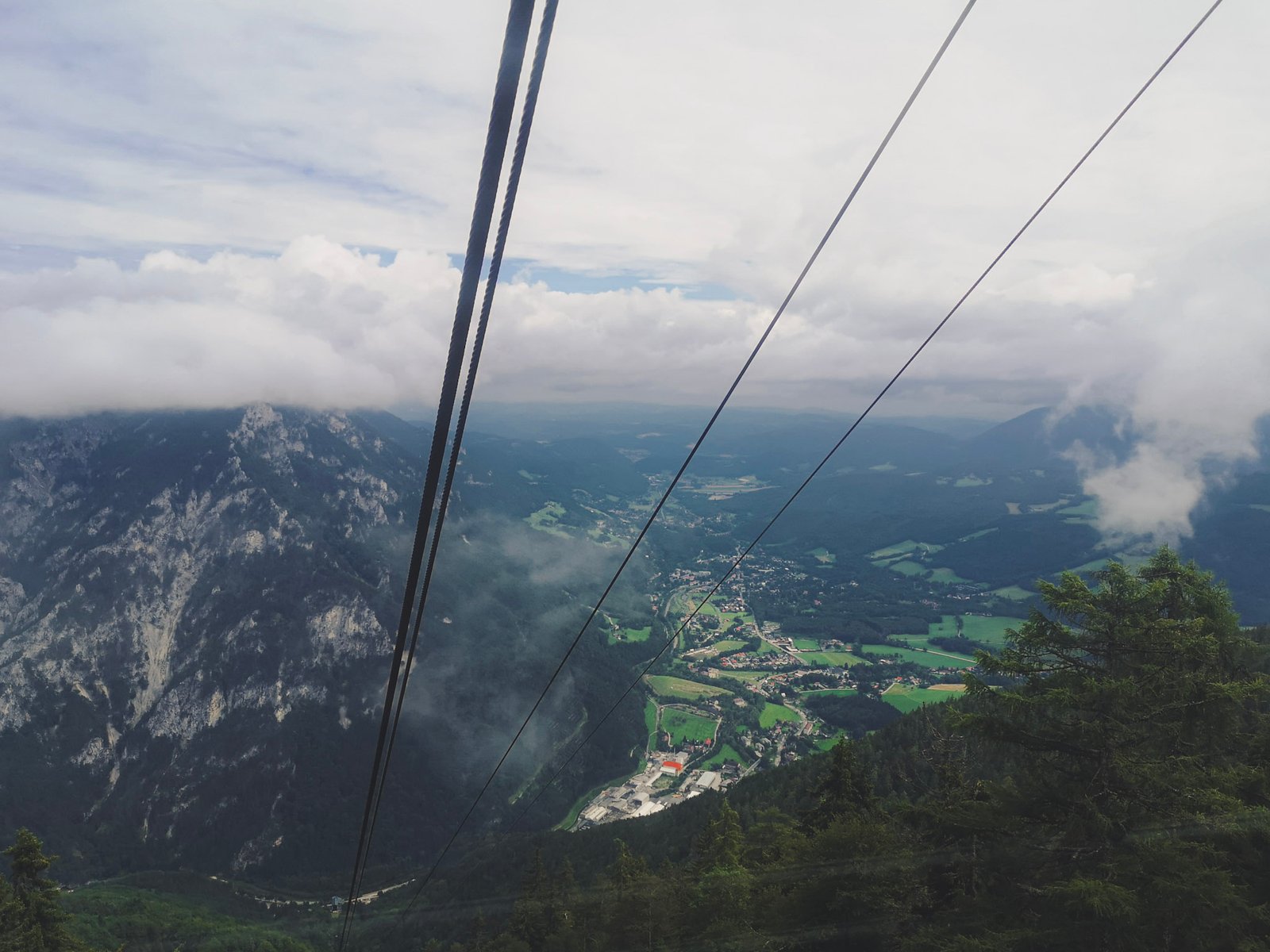 Salzbergbahn / viewpoint approach above Hallstatt